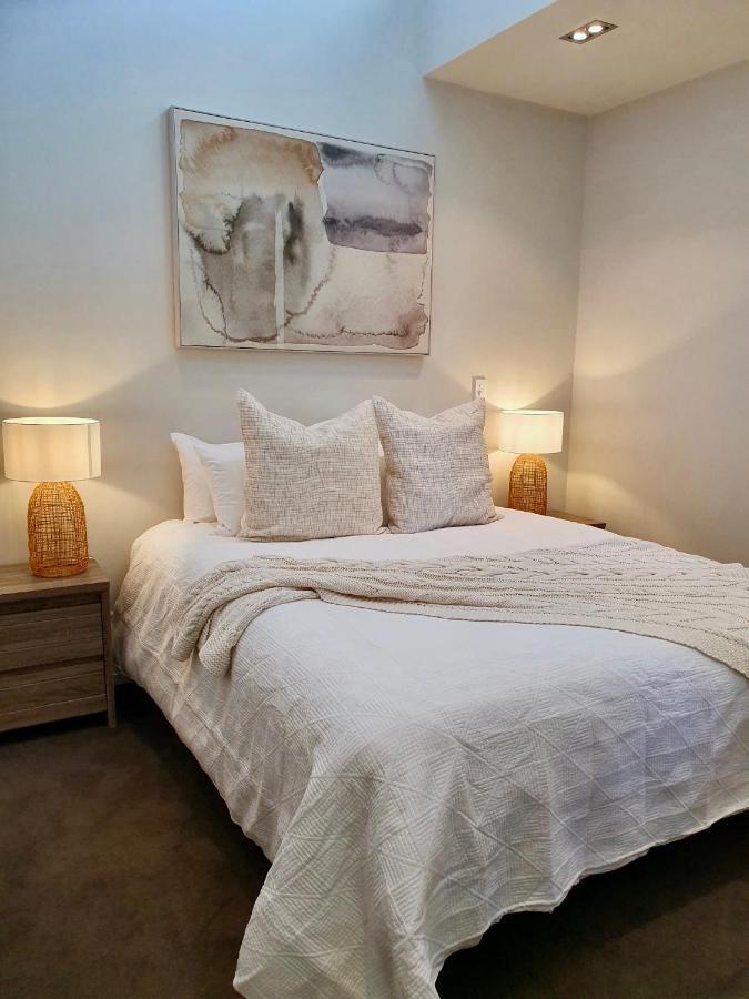 Ferienwohnung Stylish Haven Luxury Interiors In Prime Location Queenstown Exterior foto