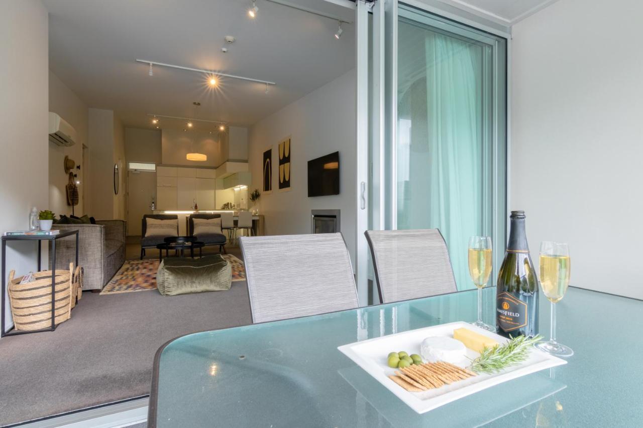 Ferienwohnung Stylish Haven Luxury Interiors In Prime Location Queenstown Exterior foto
